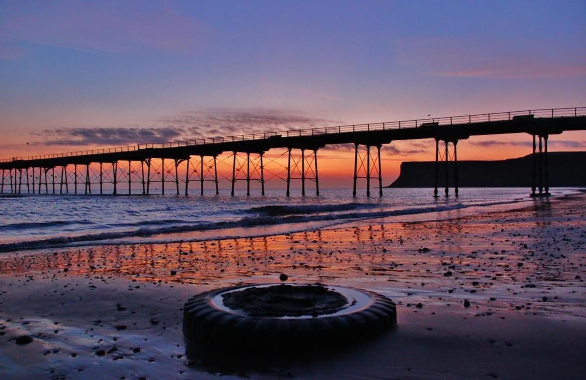 Captain'S Deck Beach Balcony Perfectlysaltburn Exterior photo